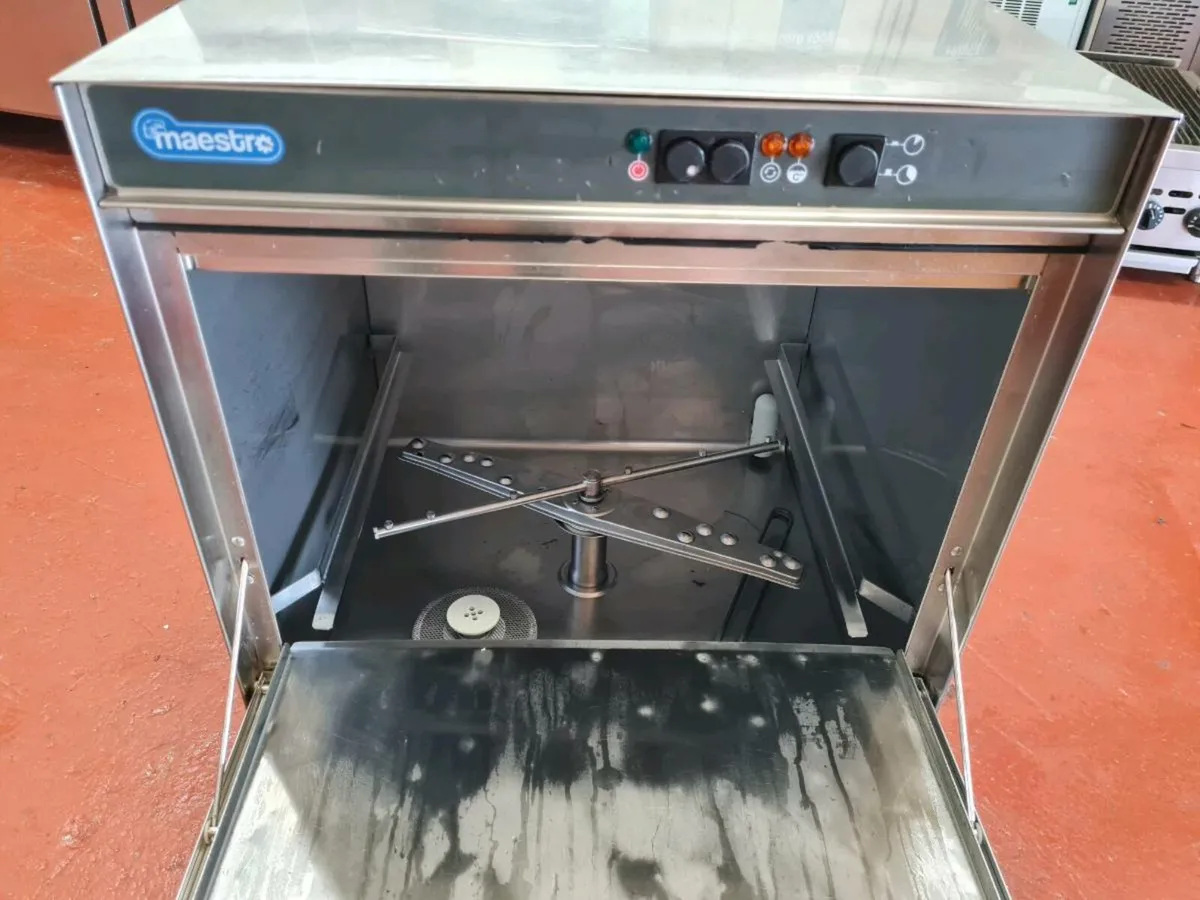 Maestro Undercounter Dishwasher - Image 4