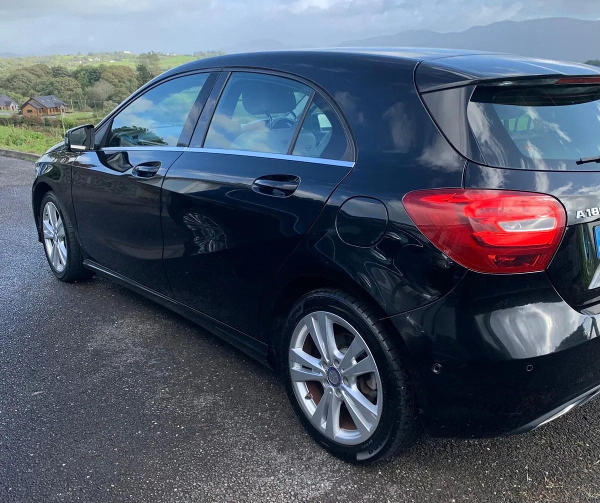Mercedes-Benz A-Class 2017 - Image 2