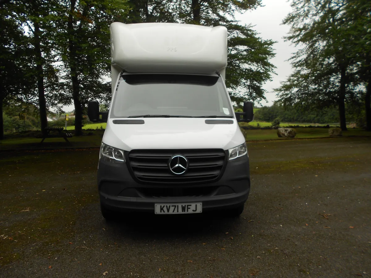 Mercedes-Benz Sprinter 2022 - Image 2