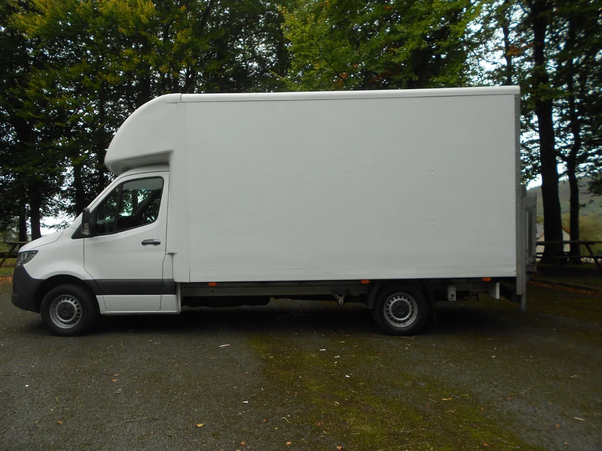 Mercedes-Benz Sprinter 2022 - Image 3