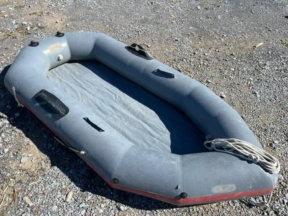 Avon Red Crest Inflatable Dinghy - Image 1