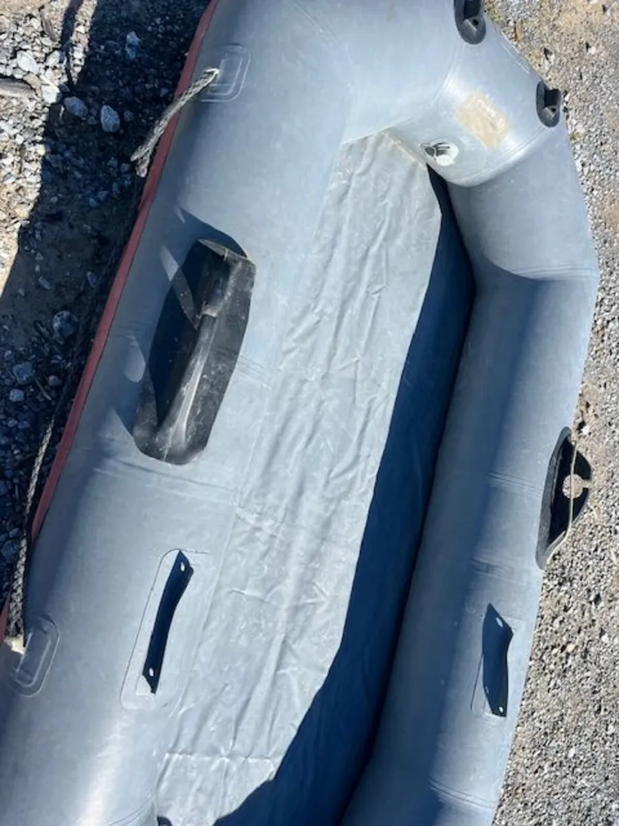 Avon Red Crest Inflatable Dinghy - Image 3