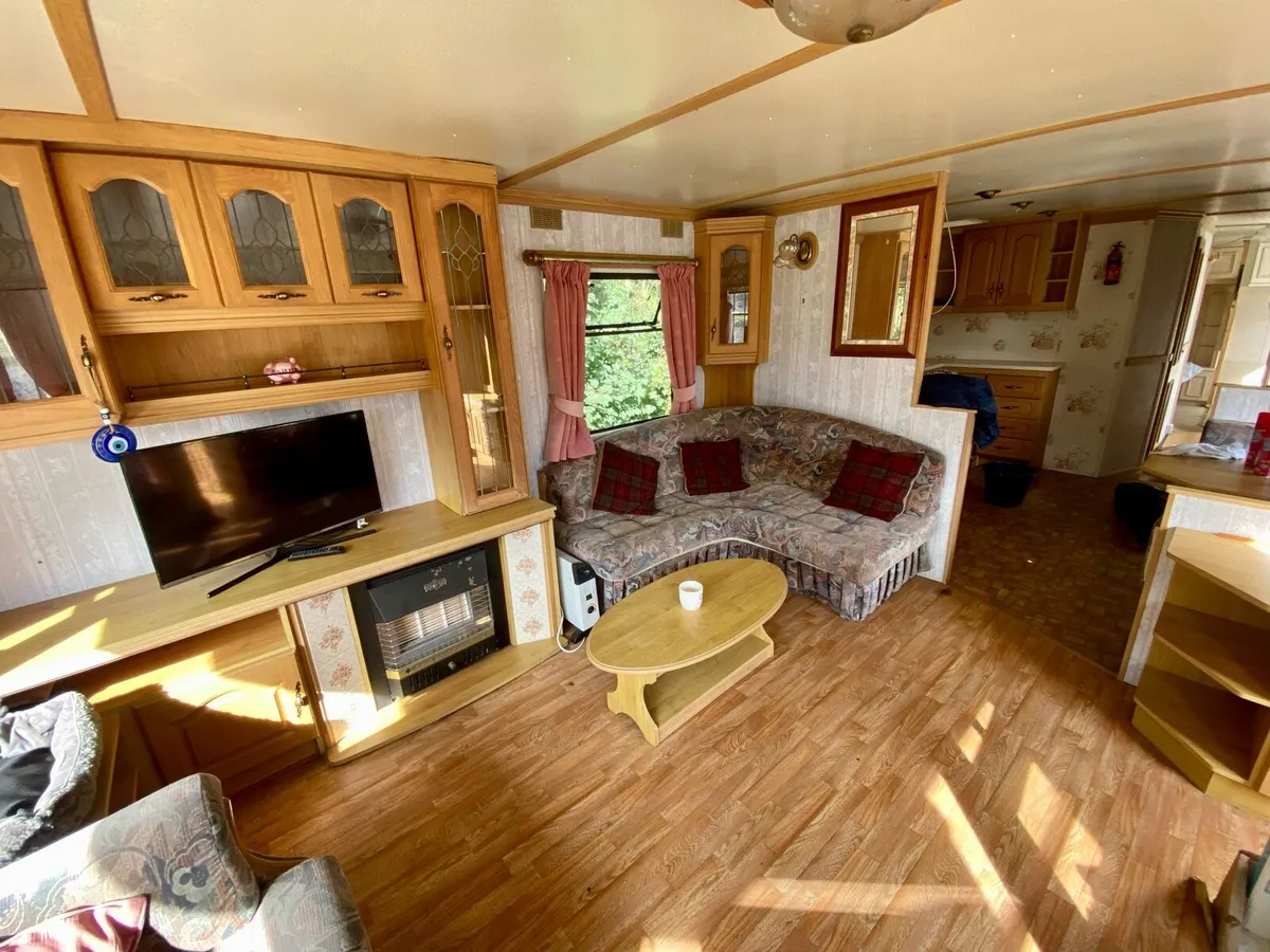 35 x 12 Willerby Leven Mobile Static Caravan - Image 2