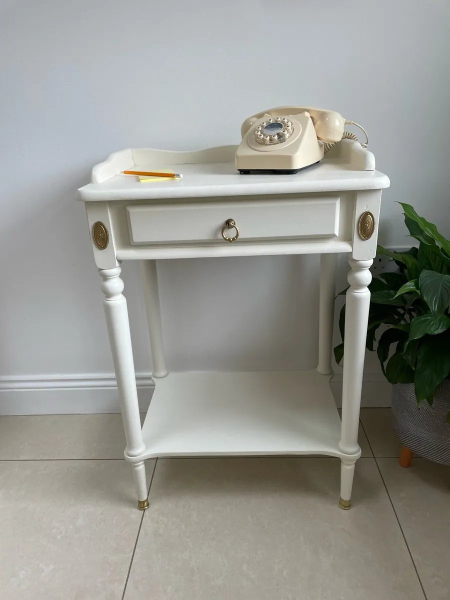 Occasional table - Image 2