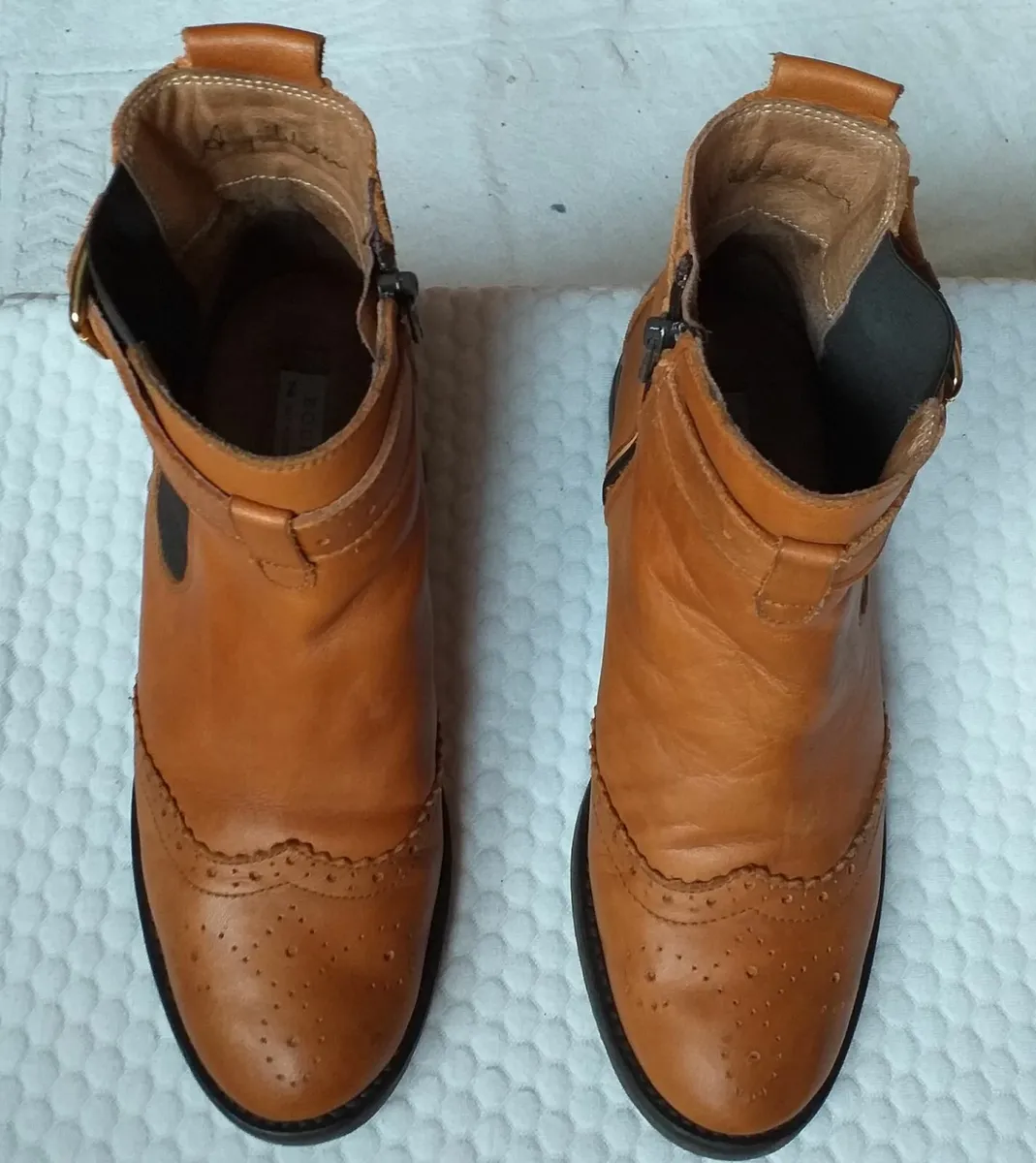 LADIES BOURBON TANNED CHELSEA  BOOTS-SIZE 6UK/EU39 - Image 1