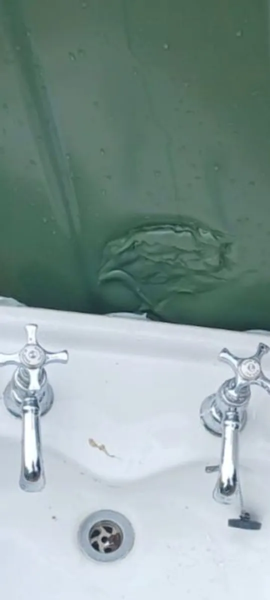 bathroom sink with taps - Image 2