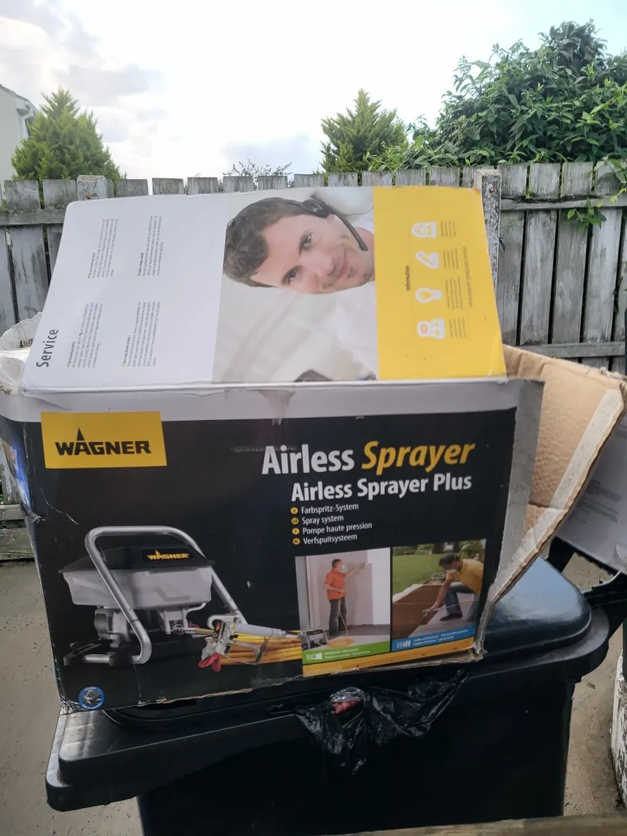 Paint sprayer - Image 1