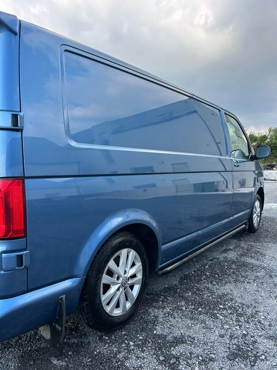 Volkswagen transporter - Image 4