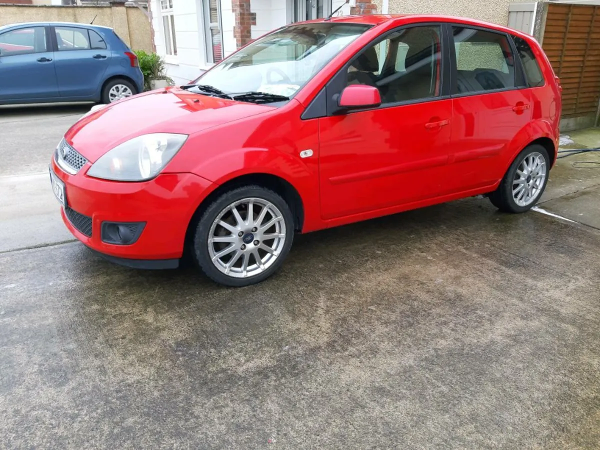 Ford fiesta - Image 2