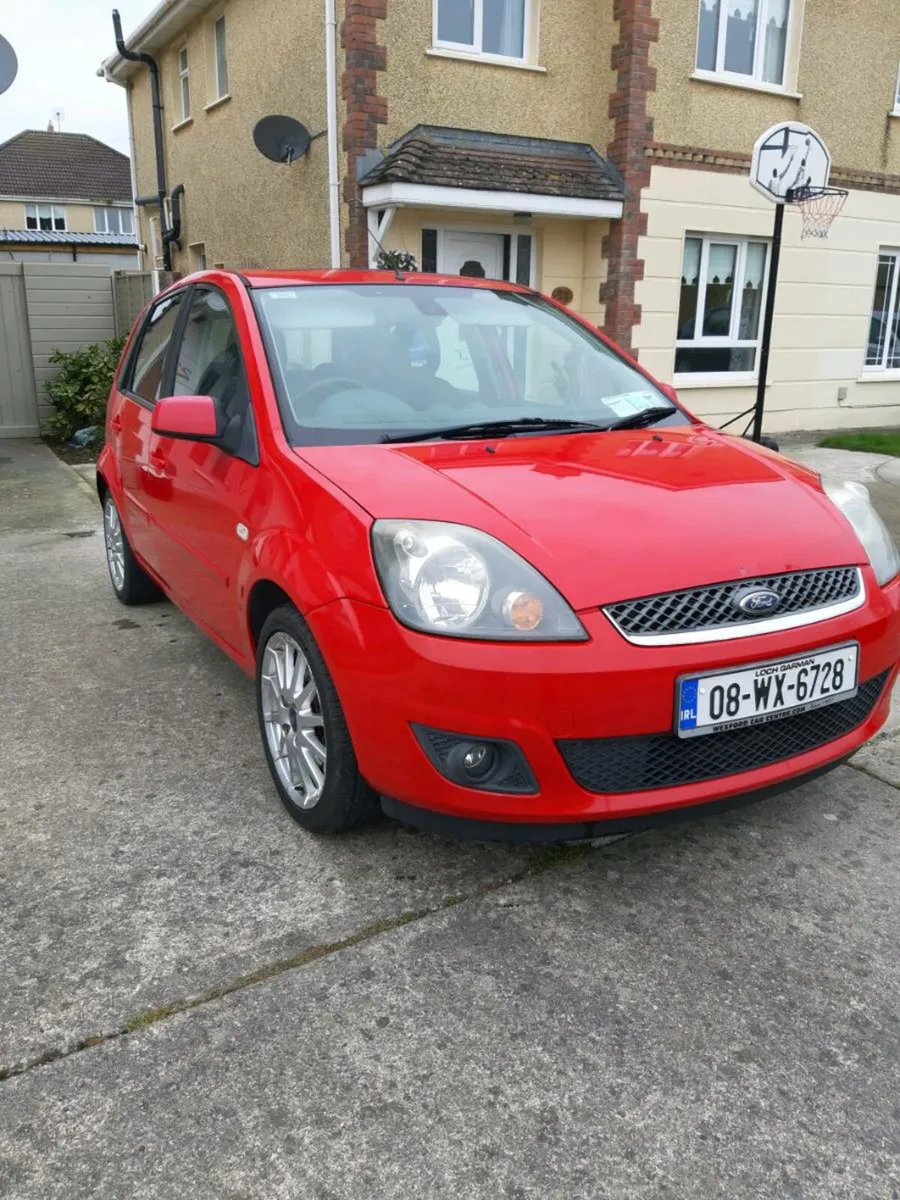 Ford fiesta - Image 4