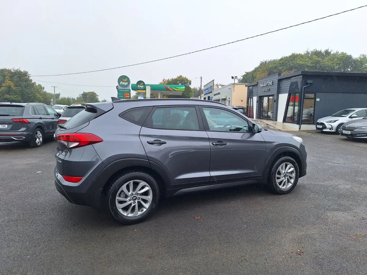 Hyundai Tucson 1.7 Premium *Top Spec/Sunroof - Image 3