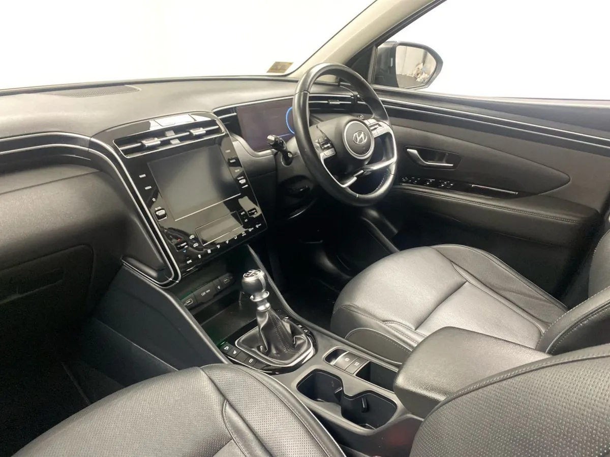 Hyundai Tucson 2WD Executive - Image 3