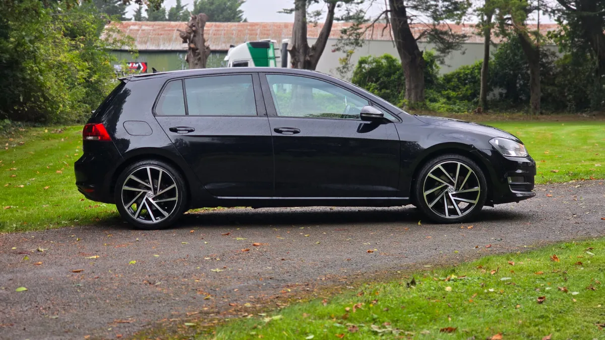 2015 Volkswagen Golf GT2.0 TDI AUTOMATIC - Image 3