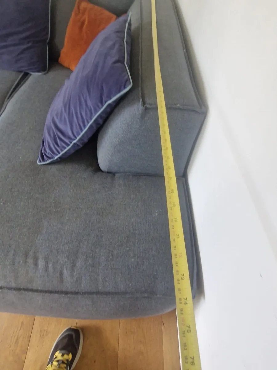 Gorgeous blue designer Couch - Image 3