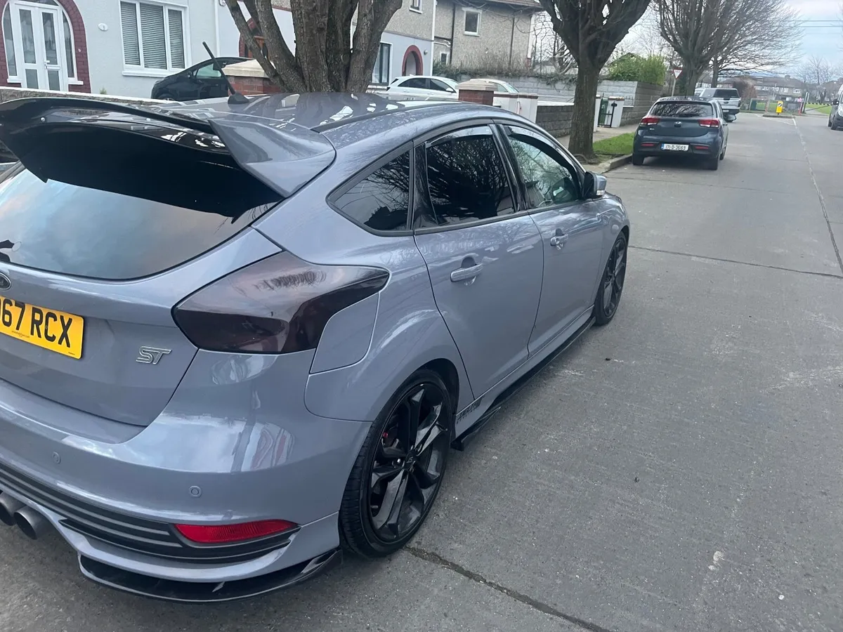 Ford Focus 2017 - Image 3