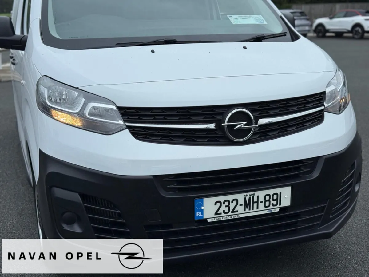 Opel Vivaro Komfort  LWB 1.5 TD  100PS - Image 2