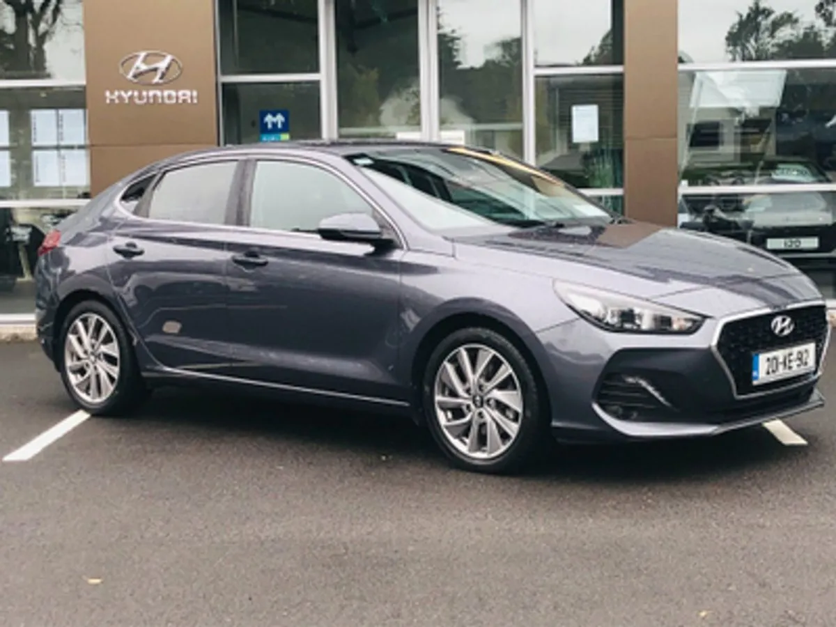 Hyundai i30 Fastback 1.0 Petrol - Image 1