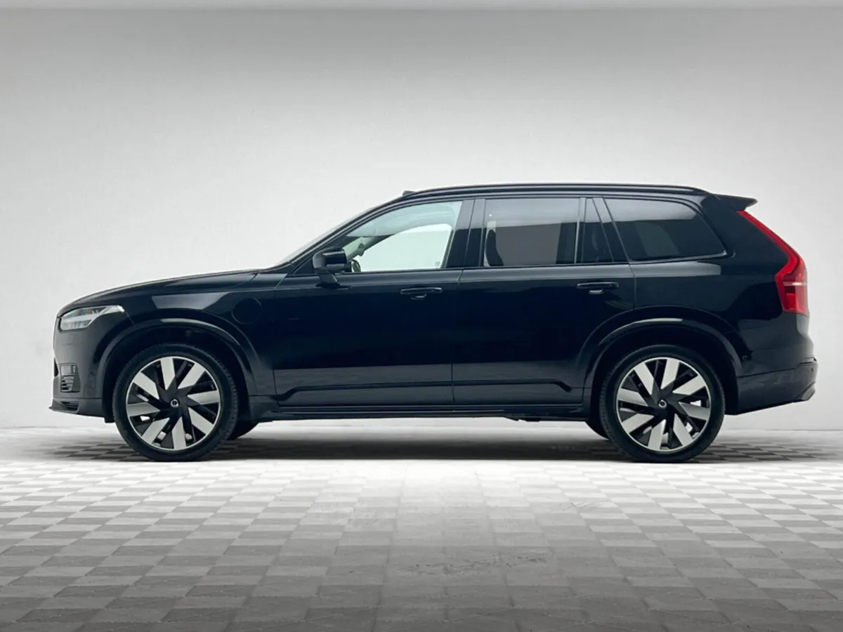 Volvo XC90 ULTRA DARK T8 RECHARGE 2.0 455HP PHEV - Image 4