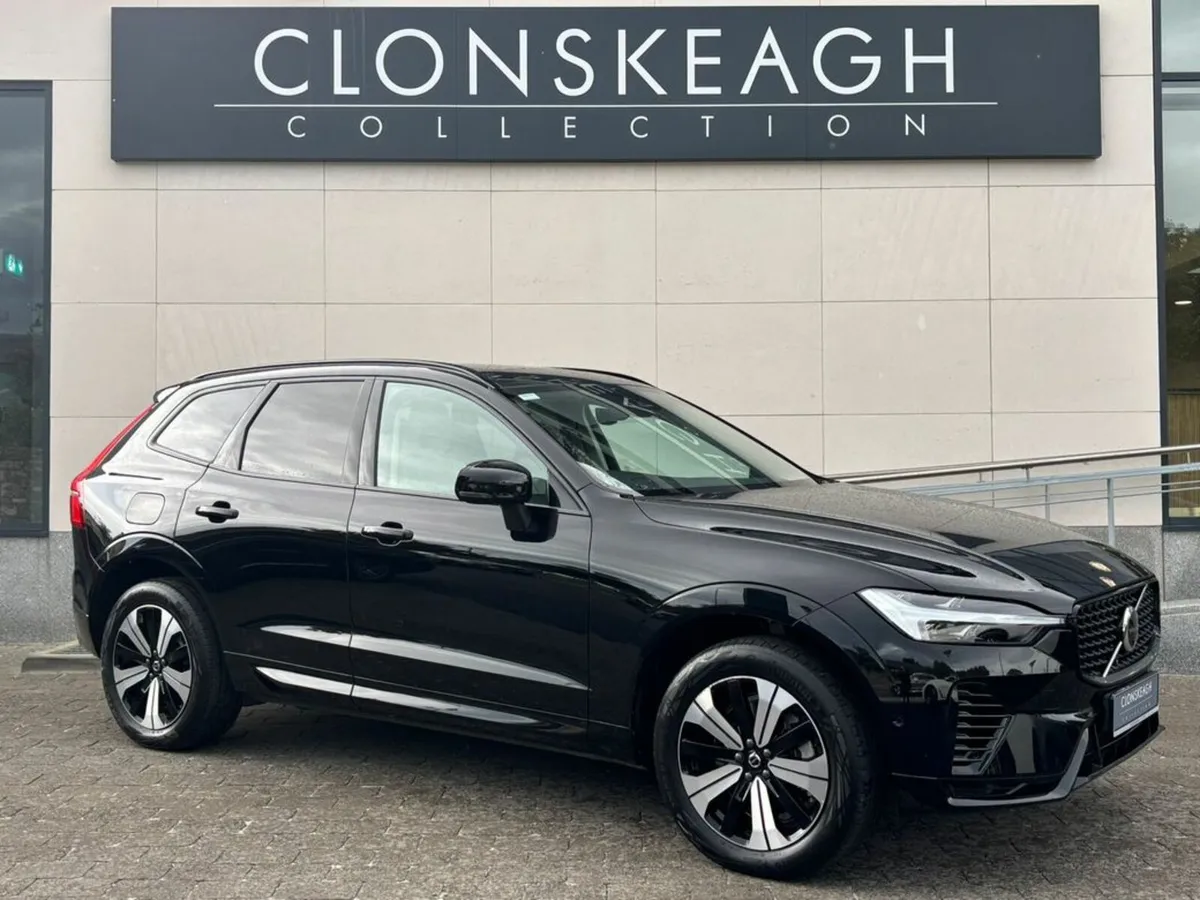 Volvo XC60 T6 RECHARGE PHEV 350HP PLUS DARK, LIGHT - Image 1