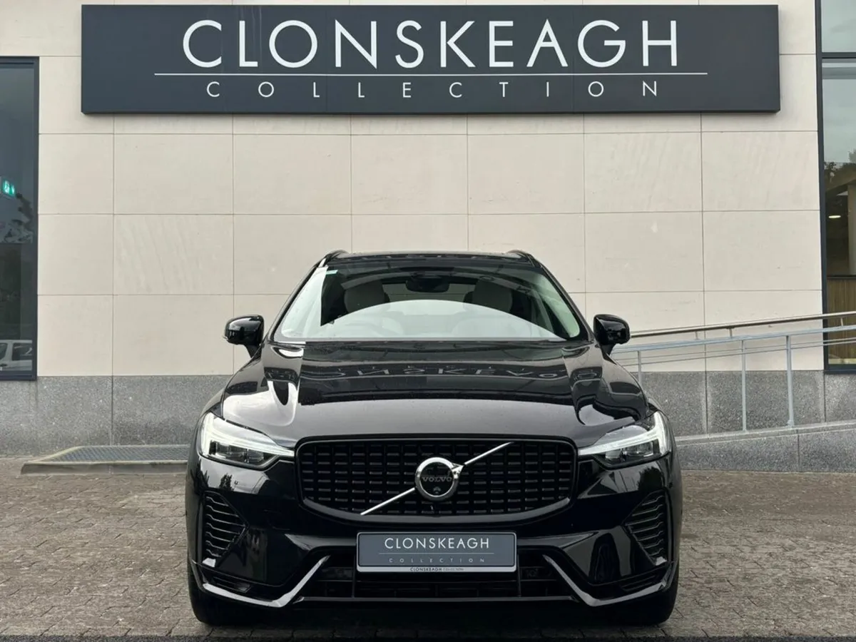Volvo XC60 T6 RECHARGE PHEV 350HP PLUS DARK, LIGHT - Image 3