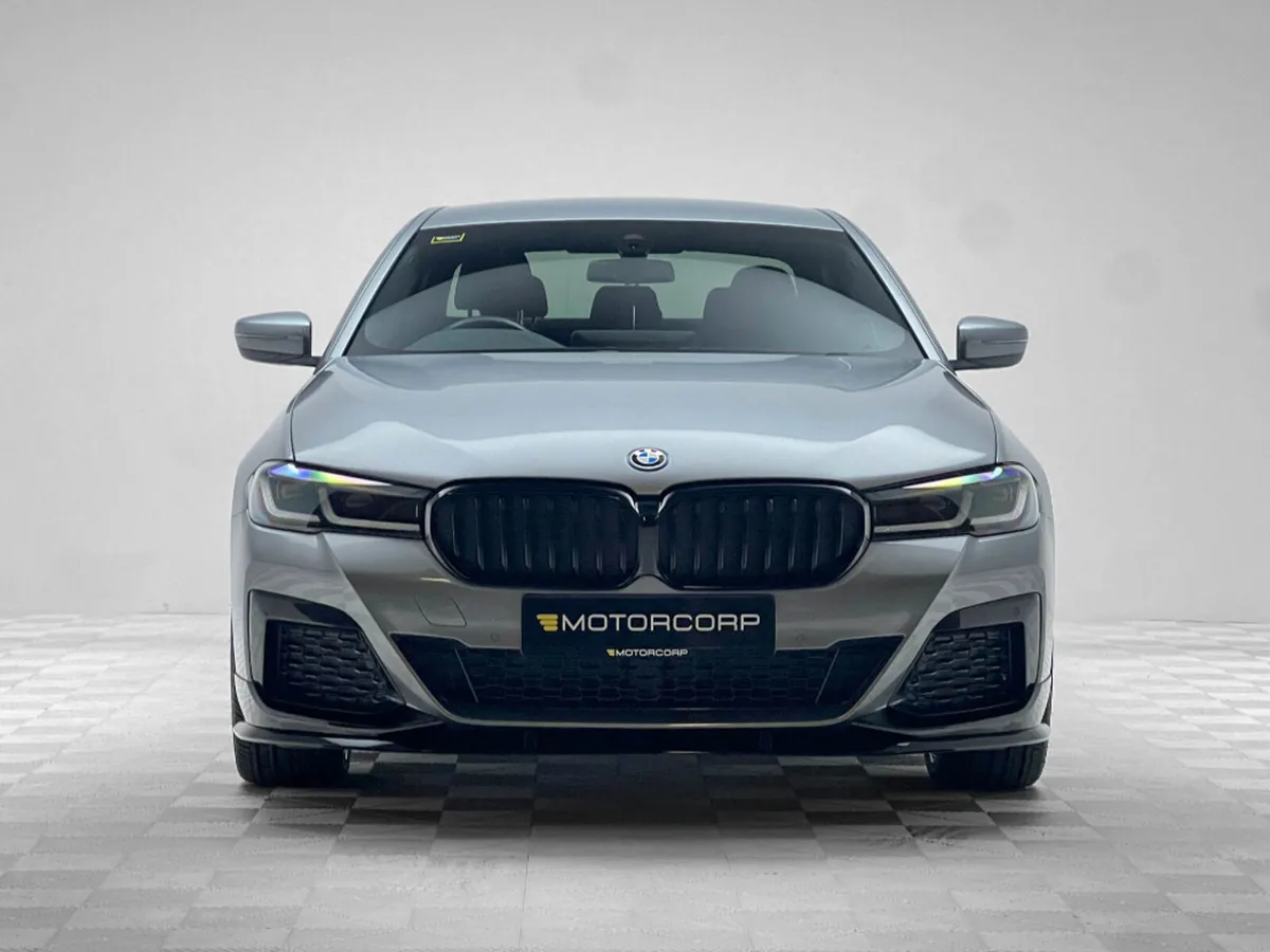 BMW 5-Series 530E M SPORT - Image 2