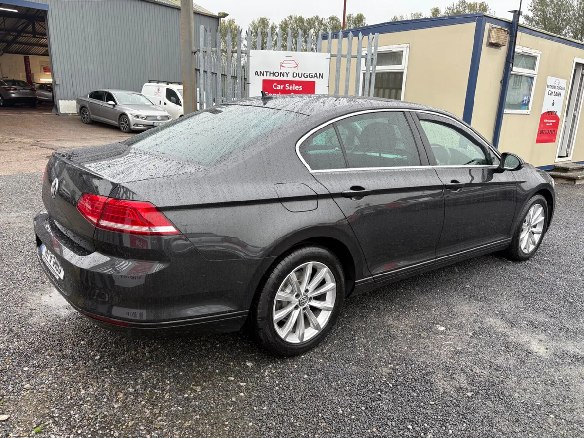 18 Volkswagen Passat 2.0tdi business edition - Image 3