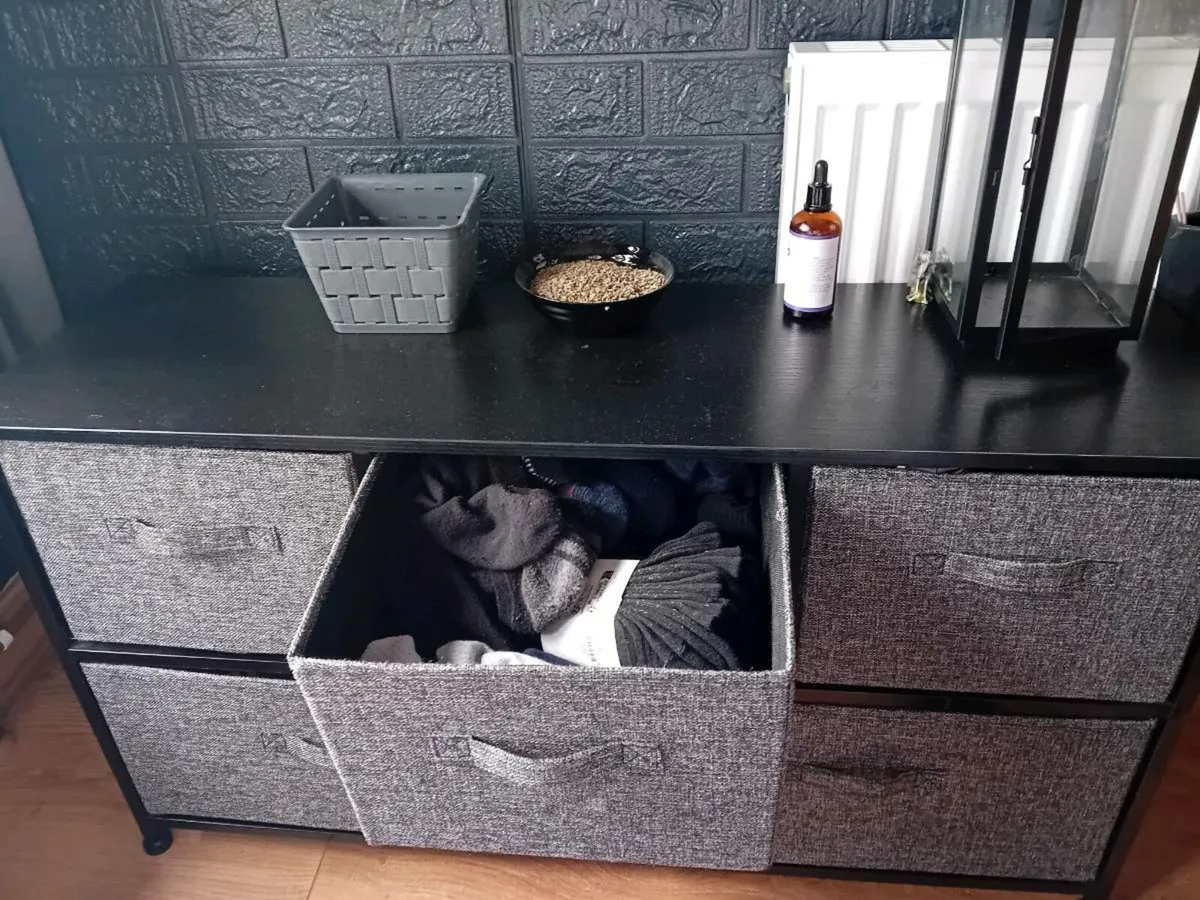 Chest of drawers - Image 2