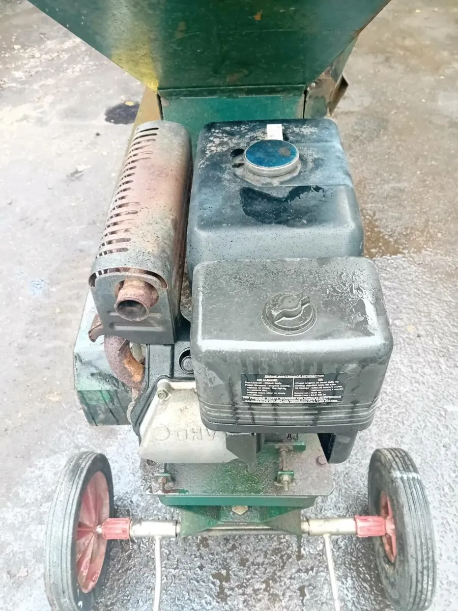 Garden Master Petrol Shredder - Image 4