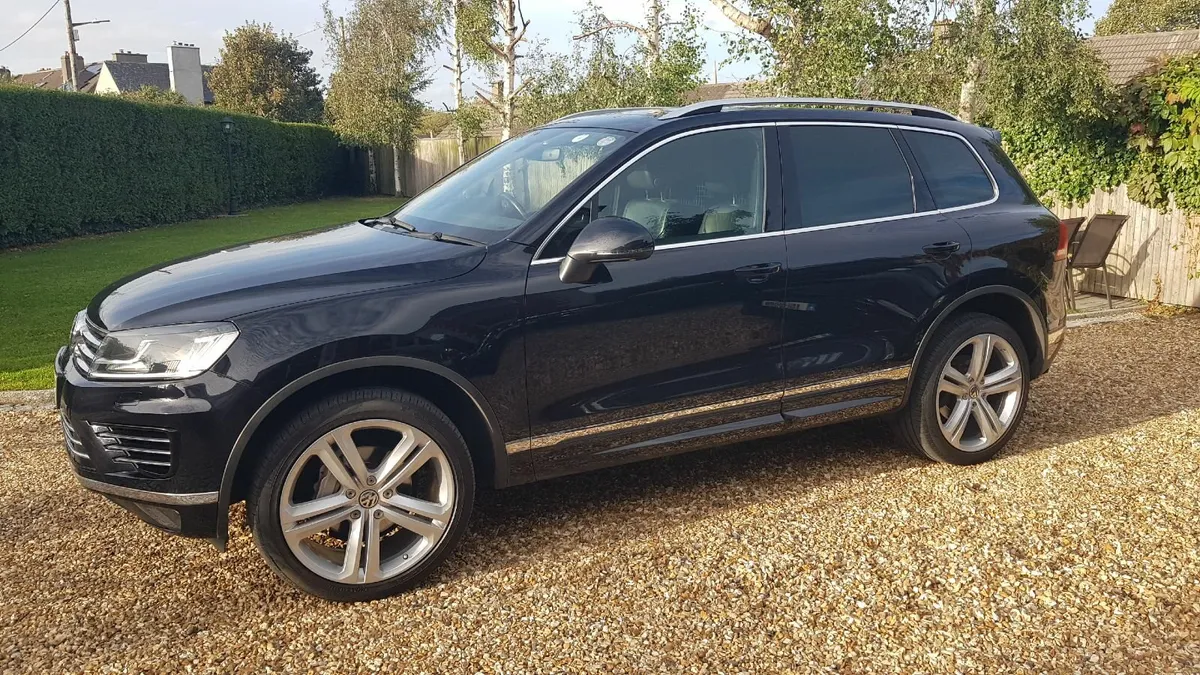 Volkswagen Touareg 2017 2 Seat R-Line - Image 1