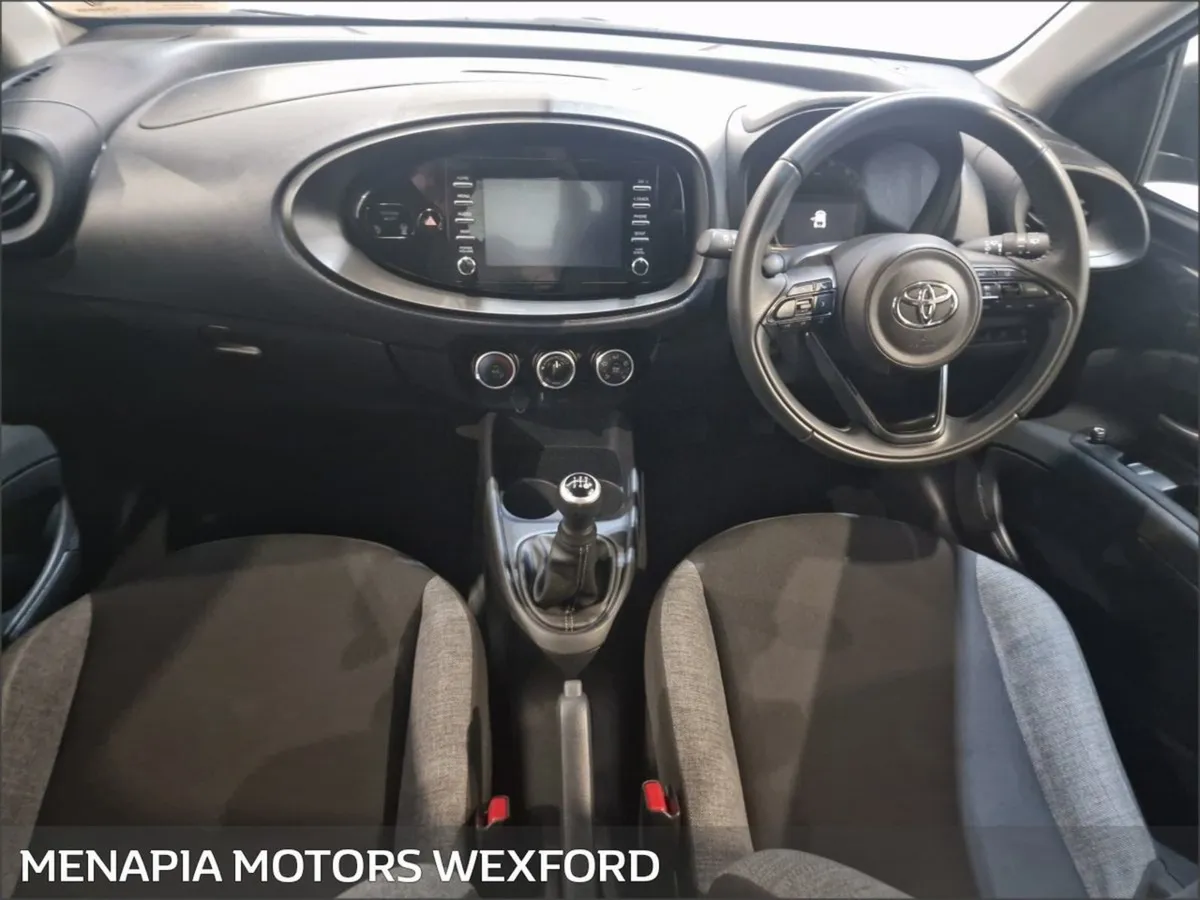 Toyota Aygo X Aygo X Pure Vvt-i Pure Vvt-i - Image 3