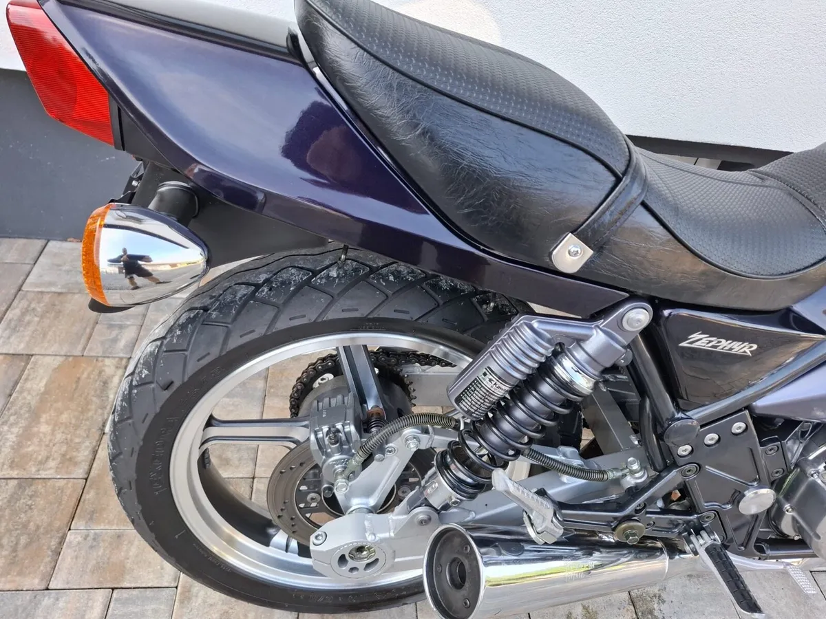 Kawasaki zephyr 550 - Mint 11800 miles - Image 4