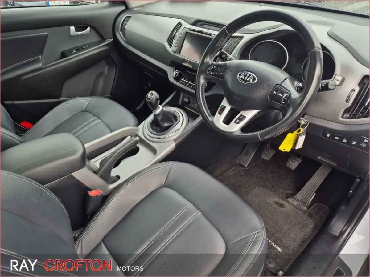 Kia Sportage 1.7 D Platinum 2WD - Image 2