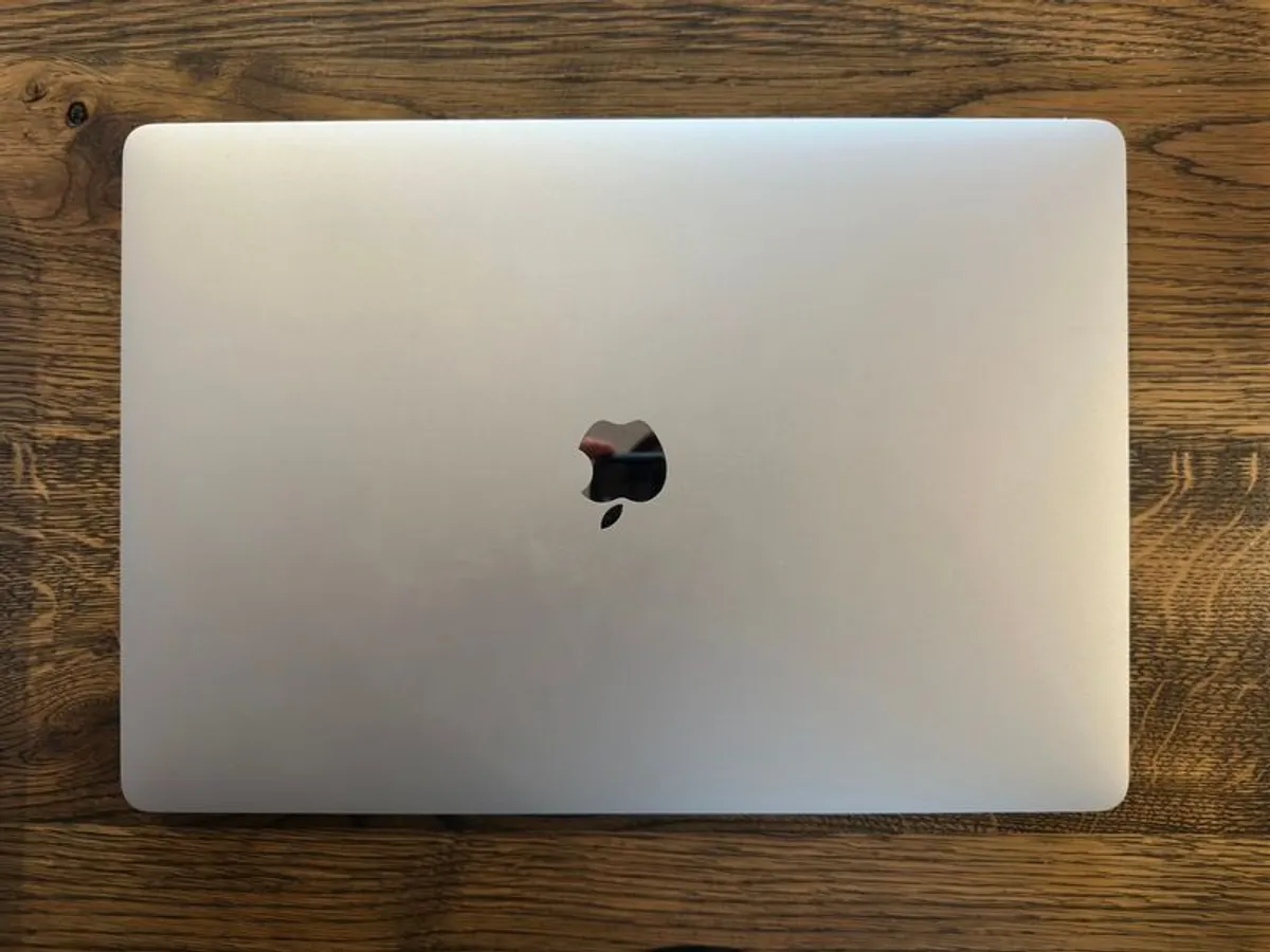 2019 Macbook Pro 16" - Image 2