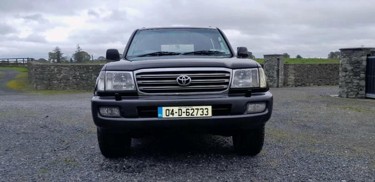 Toyota Landcruiser amazon - Image 4
