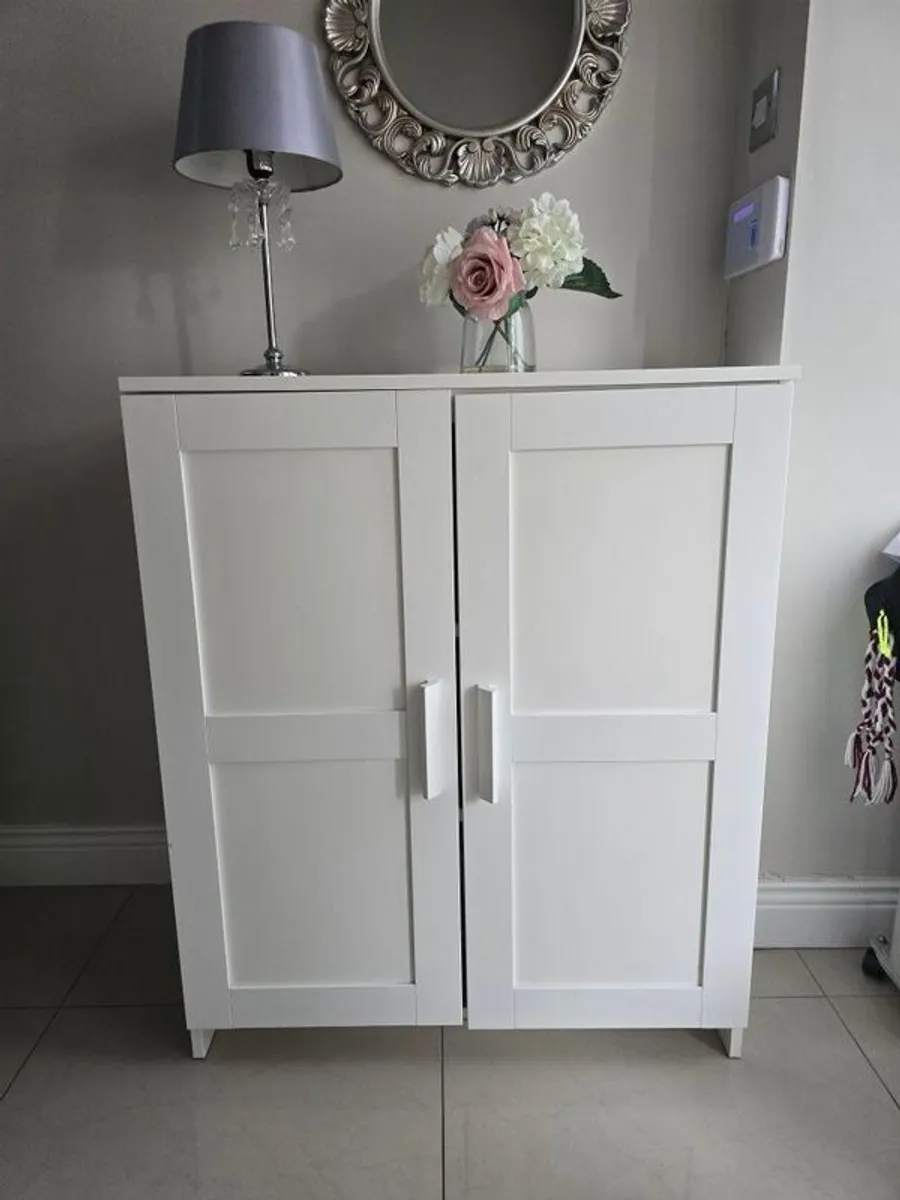 storage unit - Image 1