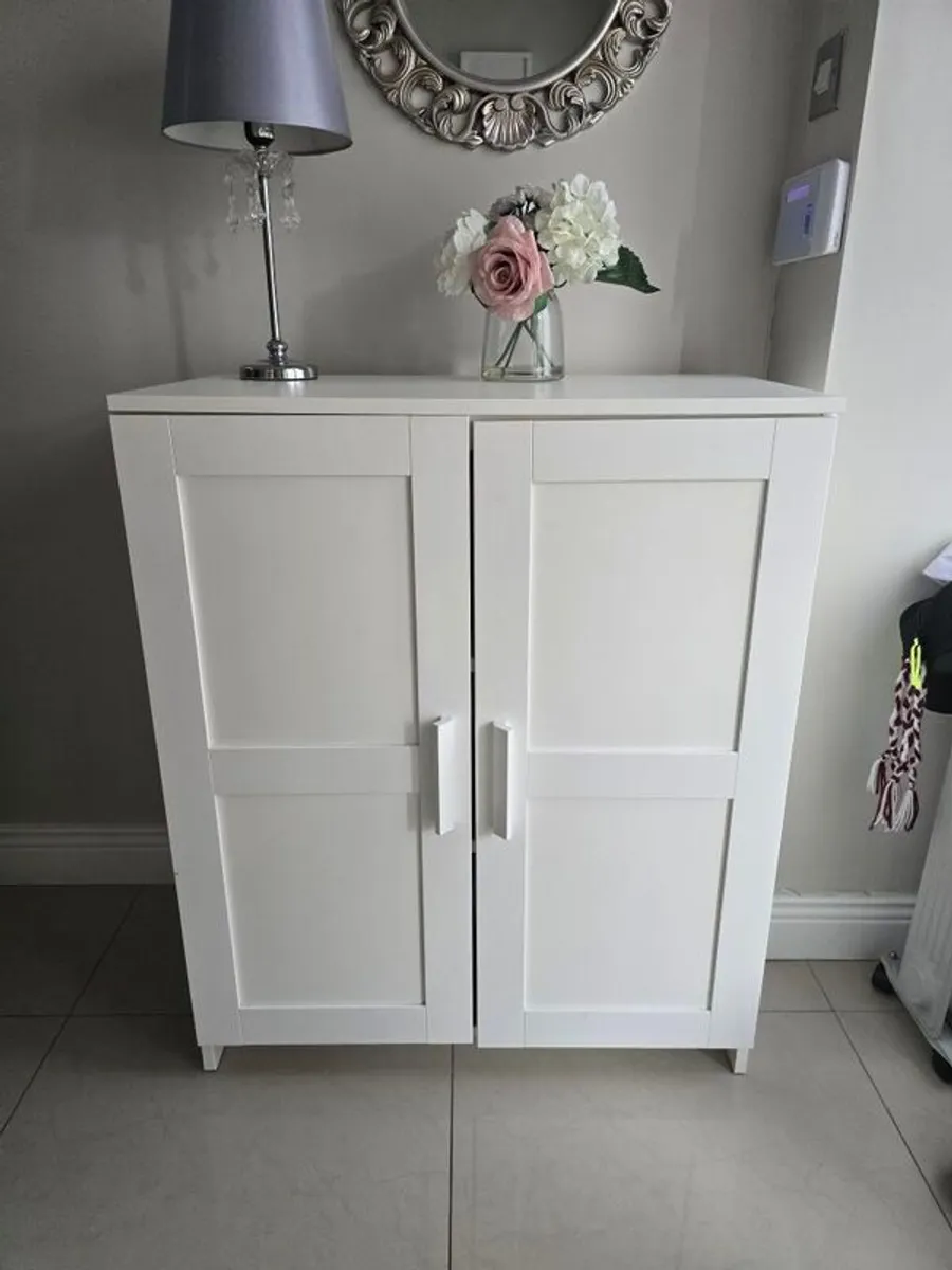 storage unit - Image 2