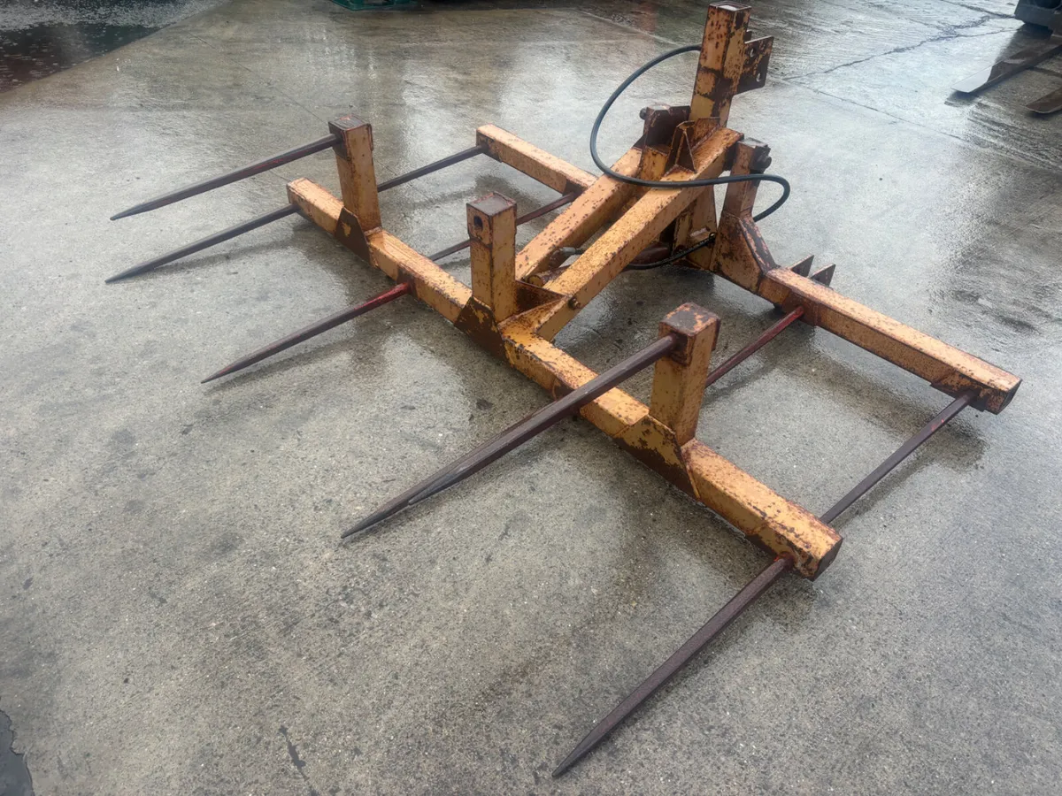 Four Bale Spike - Image 1