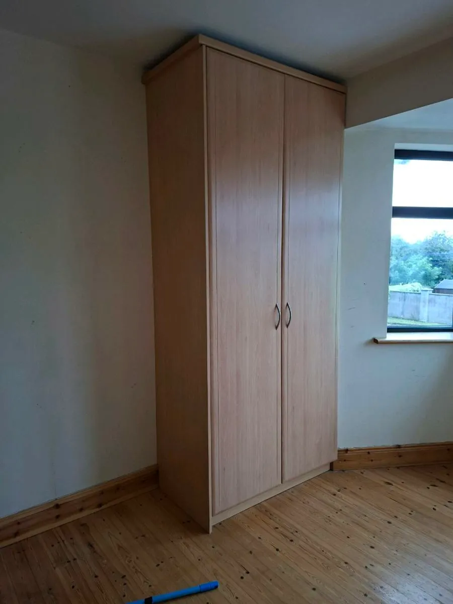 Built in wardrobes - Image 3