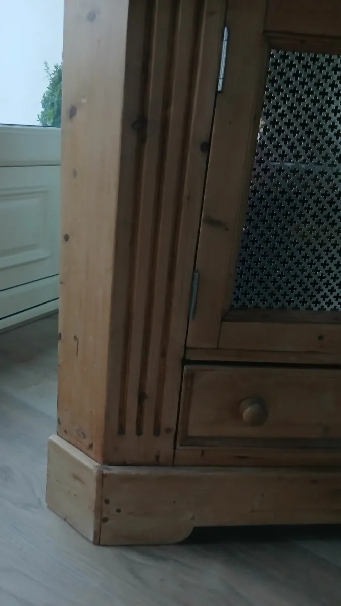 Corner Tv unit - Image 2