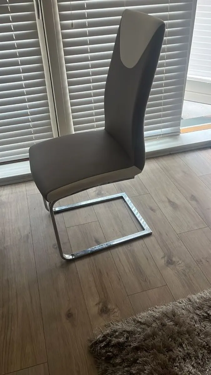 Kitchen chairs x4 - Image 1