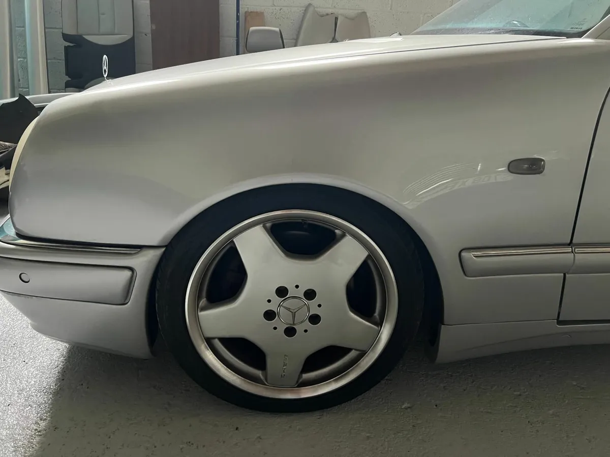 Mercedes E55 Amg 1998 - Image 3