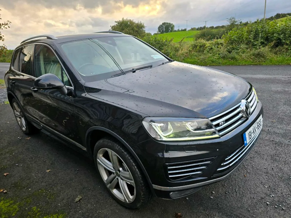 Volkswagen Toureag 5 seat commercial crew cab - Image 1