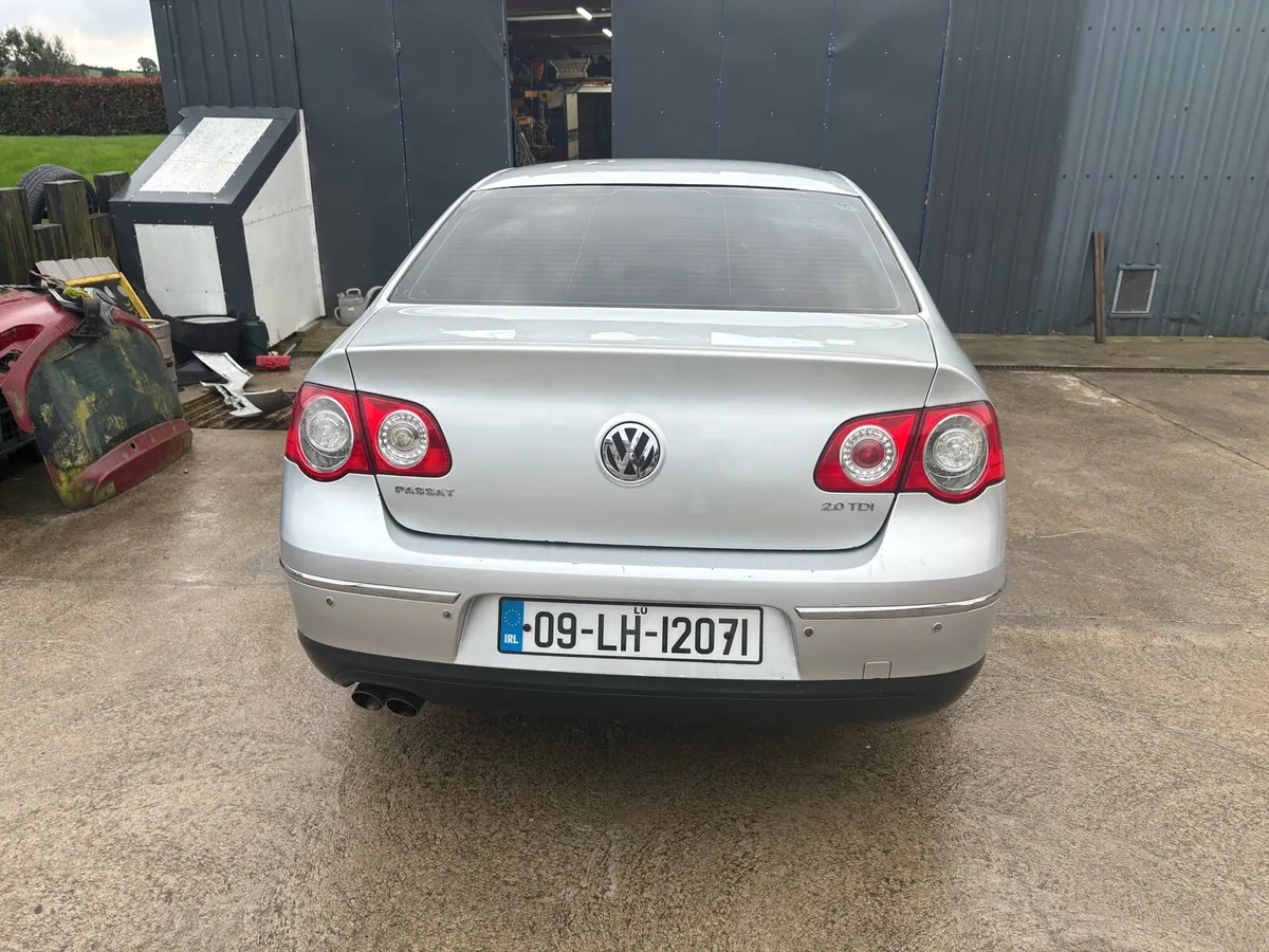 passat b6 - Image 1