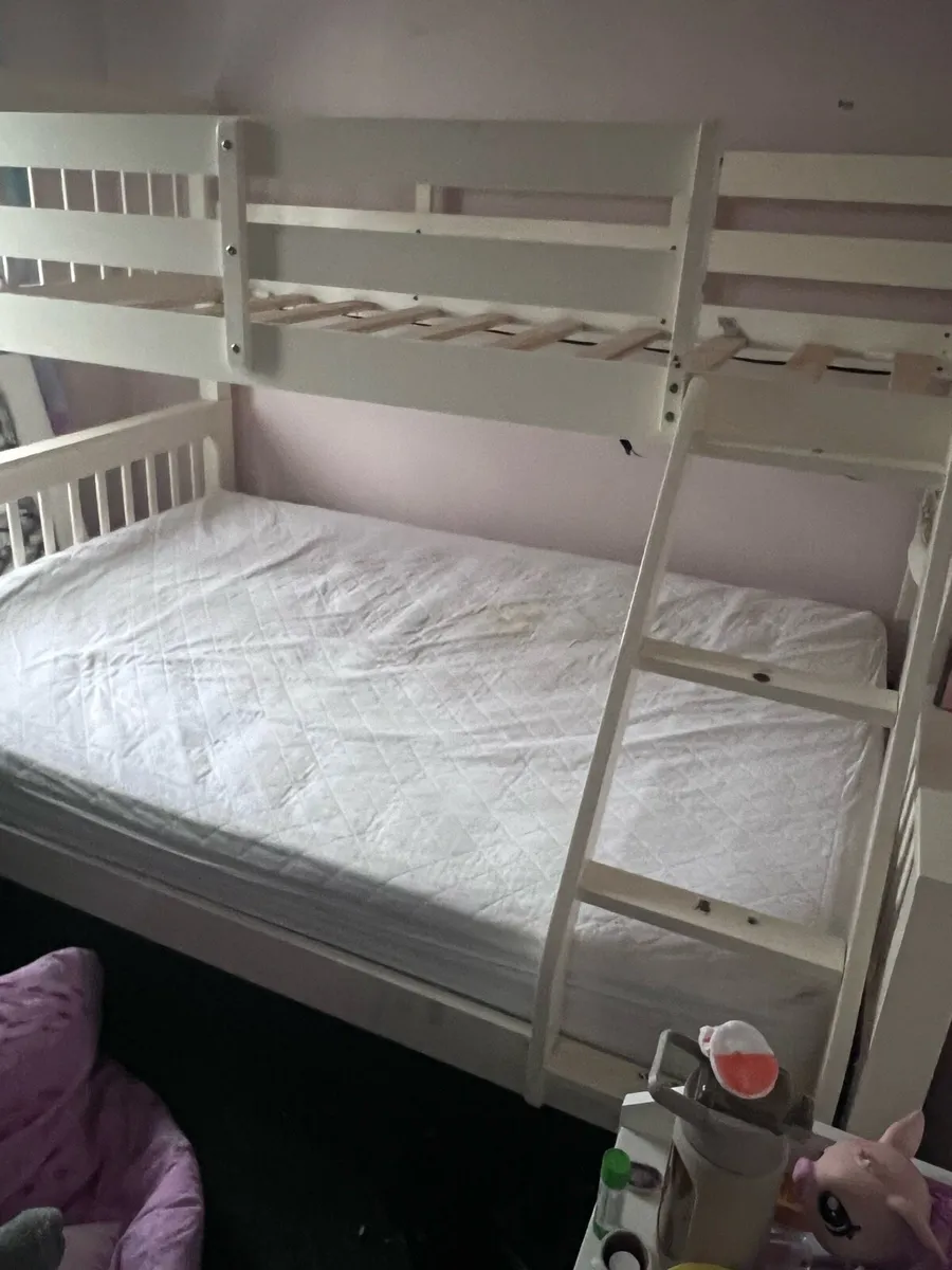 Double and single wooden bunk bed - Image 3