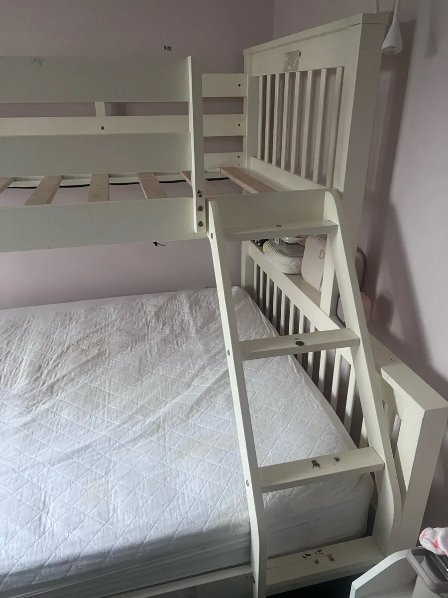 Double and single wooden bunk bed - Image 4