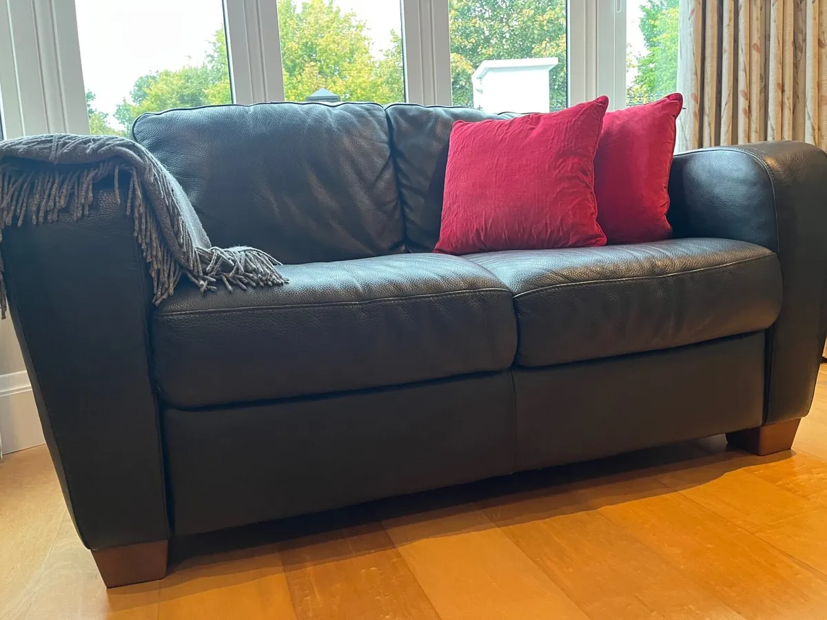 Italian leather couch - Image 1