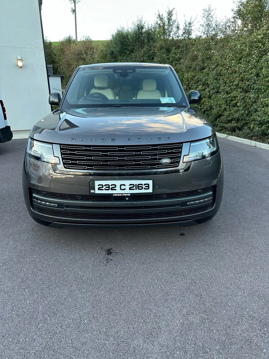 Land Rover Range Rover - Image 1