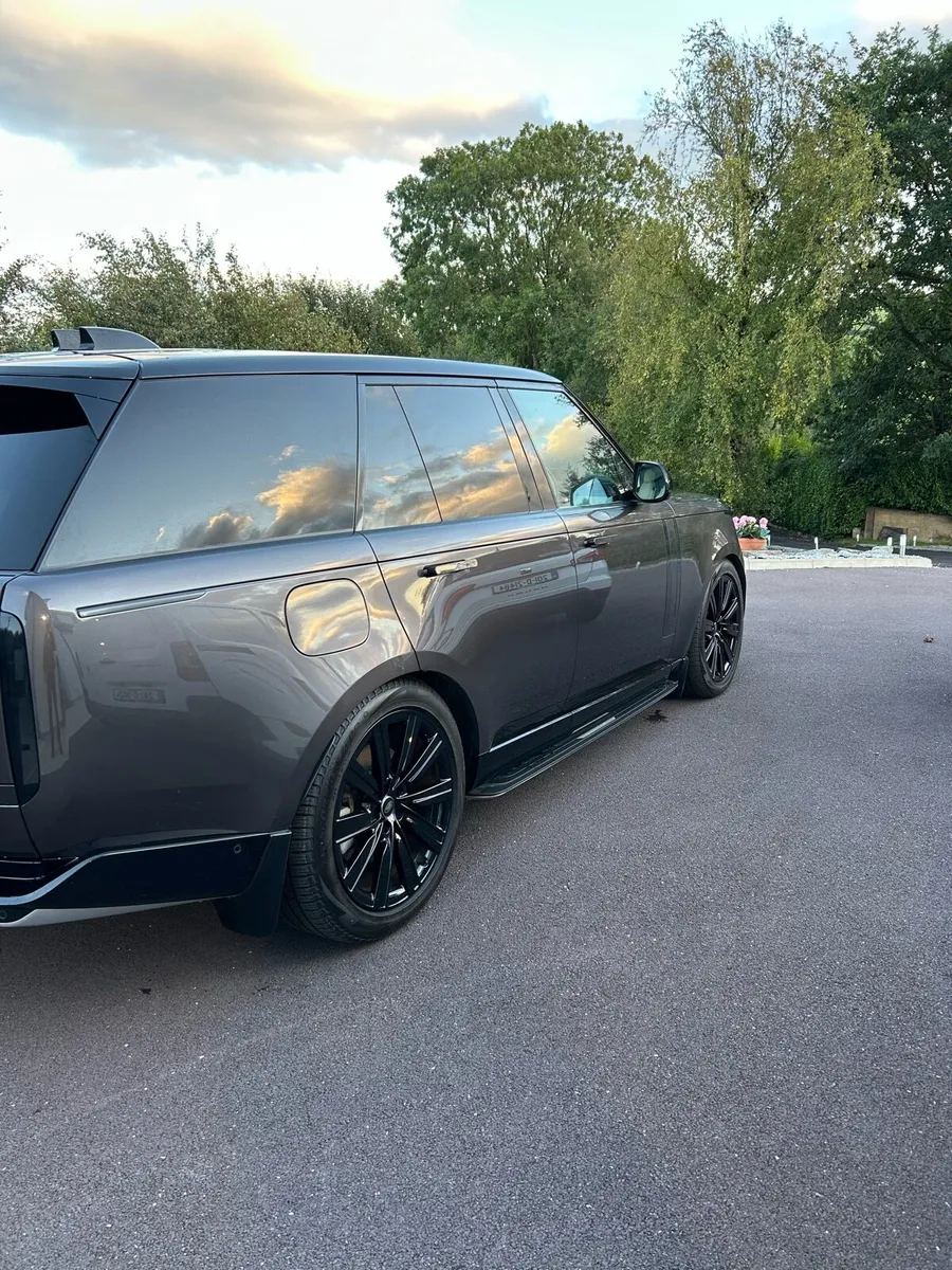Land Rover Range Rover - Image 4