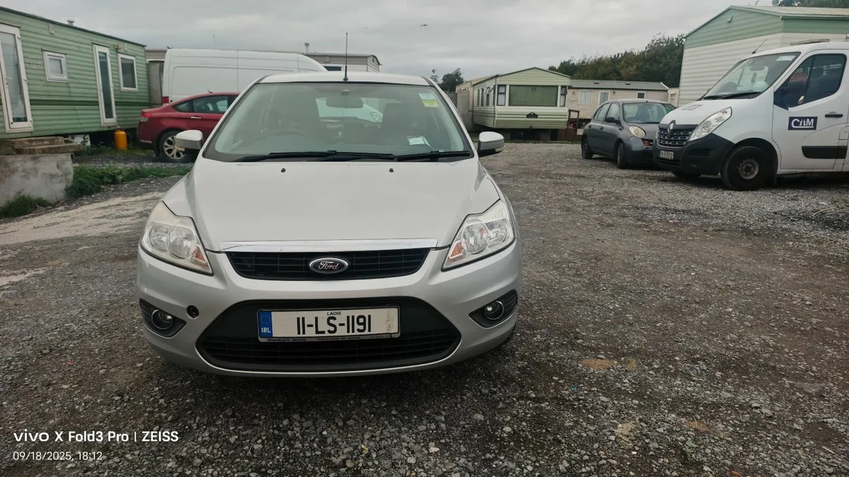 Ford Focus 2011 - Image 1
