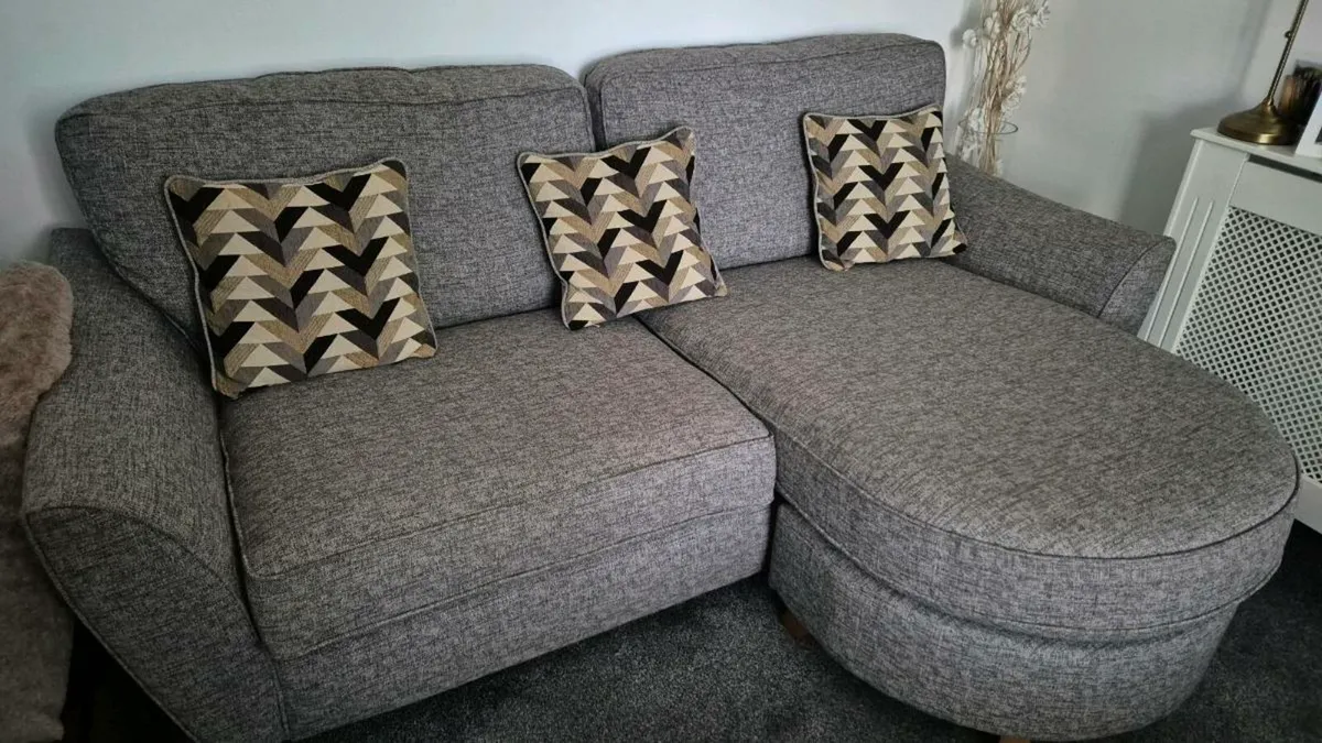 Couch - Image 1